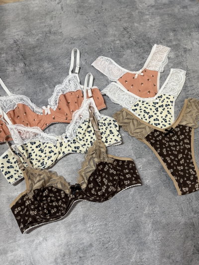 Conjunto Emy flores con aro sin armar