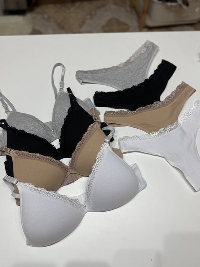 Conjunto básico de algodón taza soft con puntilla 