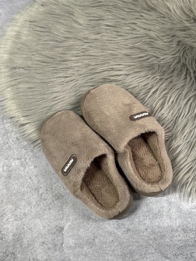 Pantus peluditas marrones 