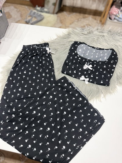 Pijama morley negro florcitas moño