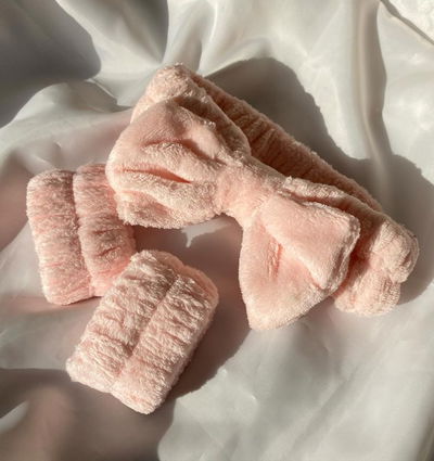 Set de vincha + muñequeras skincare