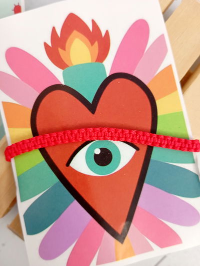 pulsera roja lisa