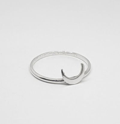 Anillo media luna liso