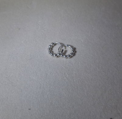 Argolla bolitas de plata 10mm