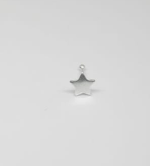 Piercing nariz corazón y estrella