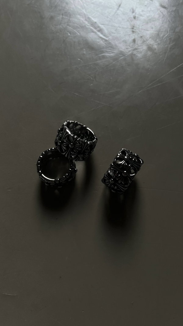 Anillo Chrome Hearts 'Cemetery'