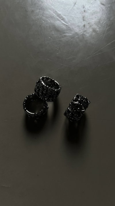 Anillo Chrome Hearts 'Cemetery'