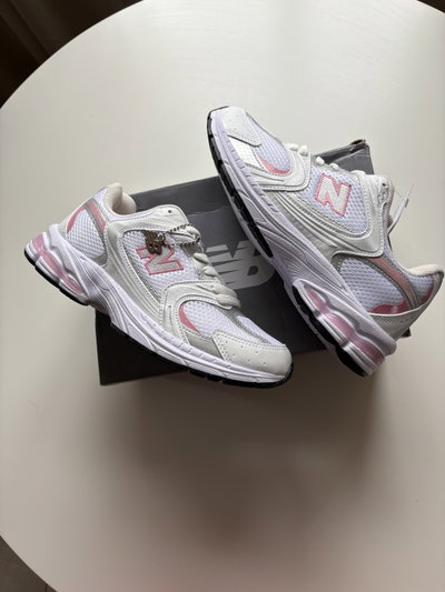 New Balance 530 rosadas IMPORTADAS