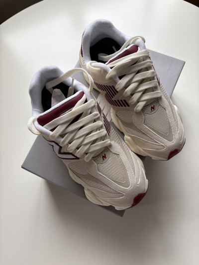 New Balance 9060 beige con bordo IMPORTADAS