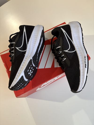 Nike zoom pegasus negras IMPORTADAS