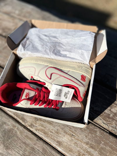 Nike Air Force IMPORTADAS (rojas)