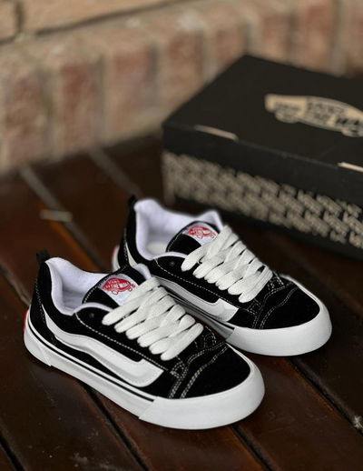 Vans Knu Skool