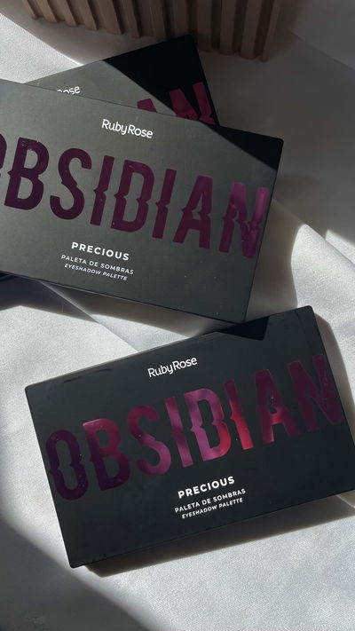 Paleta de sombras Precious - OBSIDIAN Ruby Rose