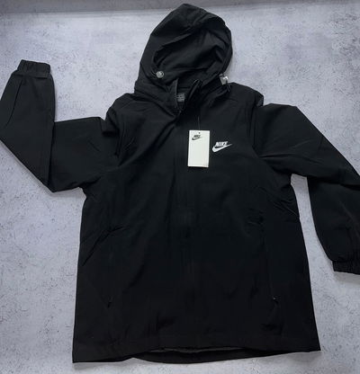 Campera Nike Rompeviento