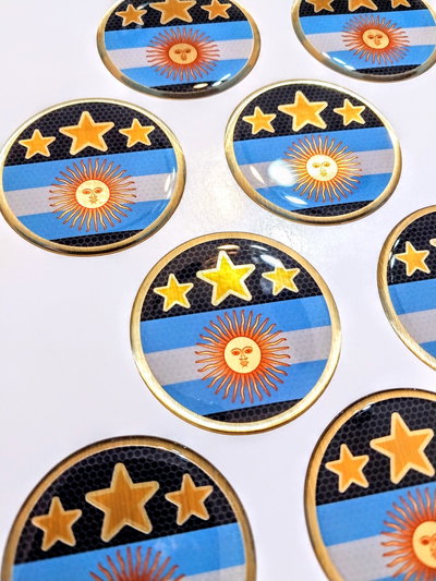 Insignia Tricampeón Premium
