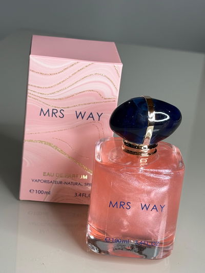 MRS WAY DUPE MY WAY ARMANI 