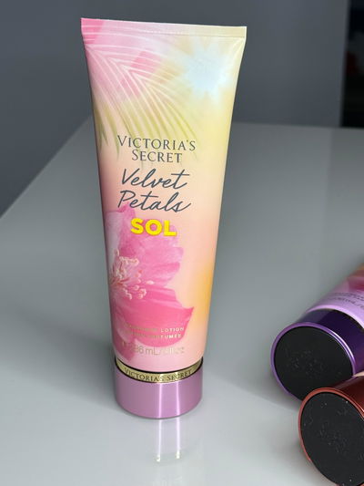 CREMA CORPORAL VELVET PETALS SOL 