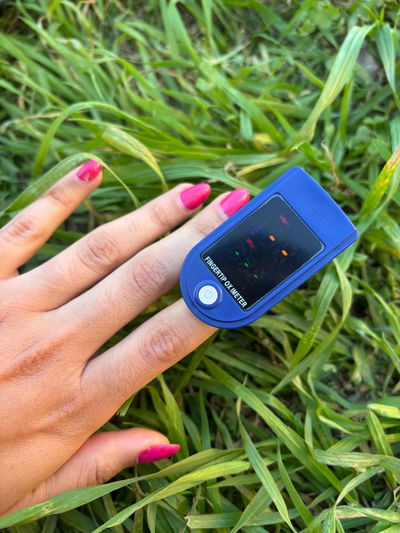 Oxímetro de Pulso Digital + pilas