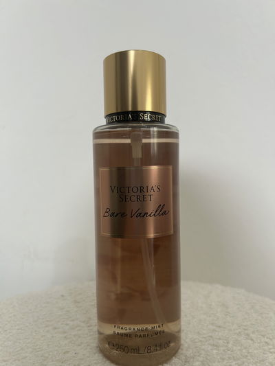 Victoria's Secret Bare Vanilla Body Splash 250 mL