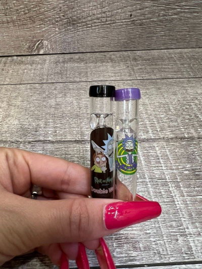 Pipa Vidrio Chillum C/Tapa Silicona