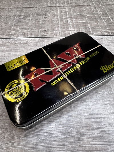 Lata Raw Tin Case Black