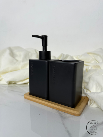 SET DE BAÑO CERAMICA X2 CON BASE DE BAMBU