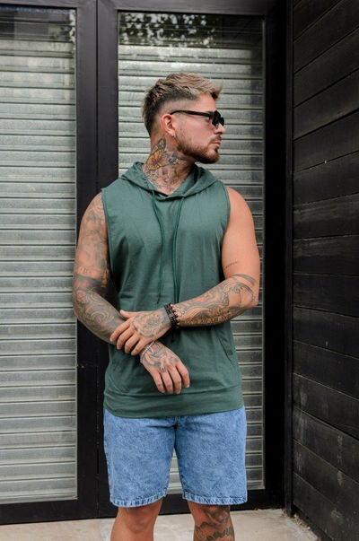 Musculosa Hoodie - Verde Ingles