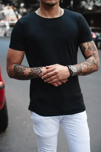 Remera Slim Fit - Negro