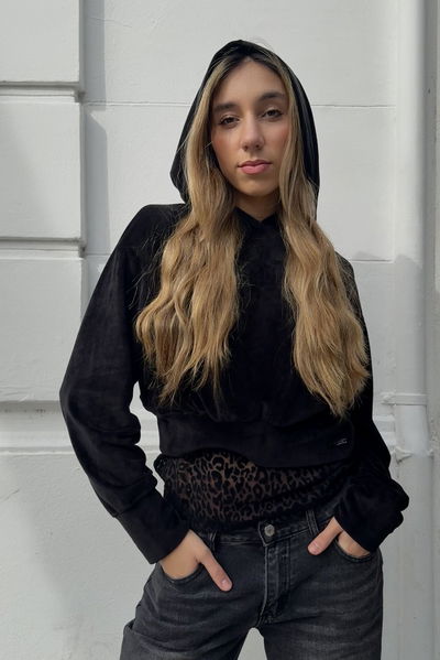Crop Caricia.