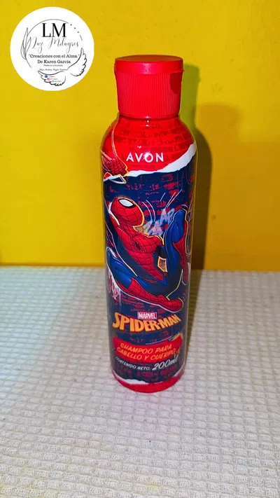 Shampoo Spiderman para niños de Avón 
