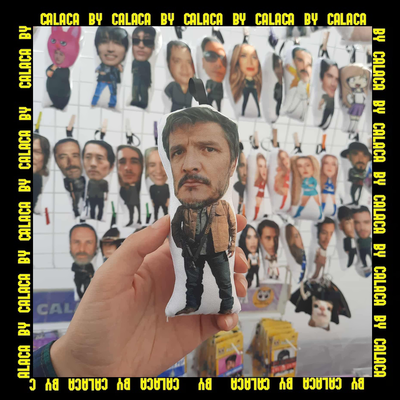 Mini almohadita Pedro Pascal