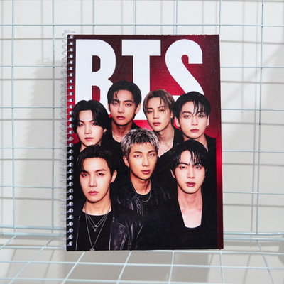 BTS cuaderno A5 tapa dura - hojas lisas