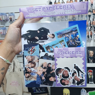 Set de papeleria Stray Kids