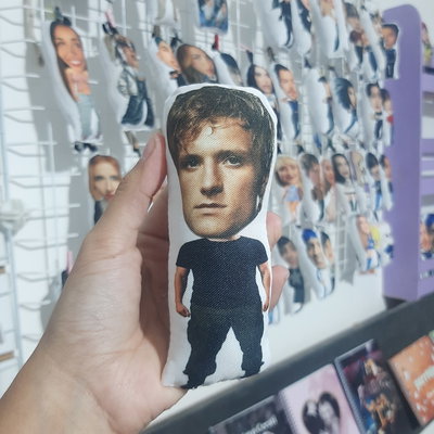 Almohadita Peeta Mellark