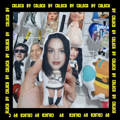 Mini almohadita Olivia Rodrigo