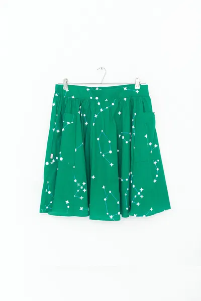 Falda corta constelacion Verde Benetton (última en XXXL)