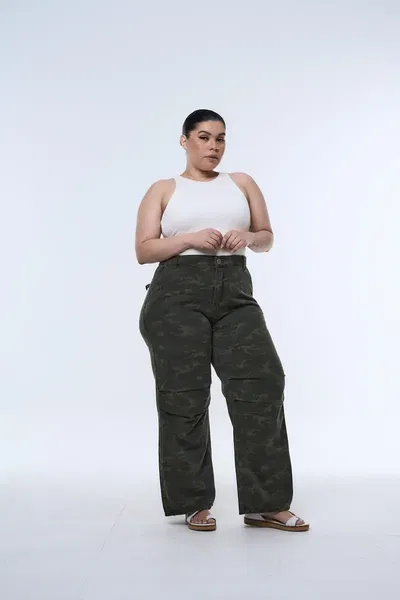 MAXI WIDELEG MILITARIUM CAMUFLADO rigido CHETA