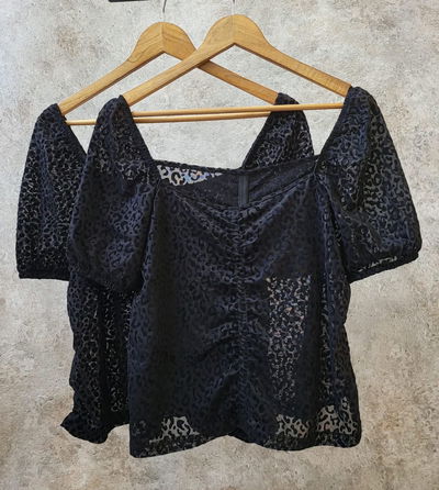 Blusa Top ISIS