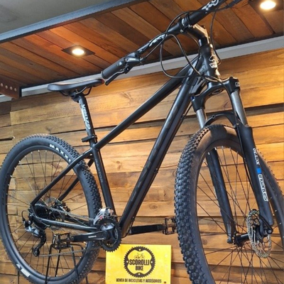 Venzo Raptor 18V negro + negro