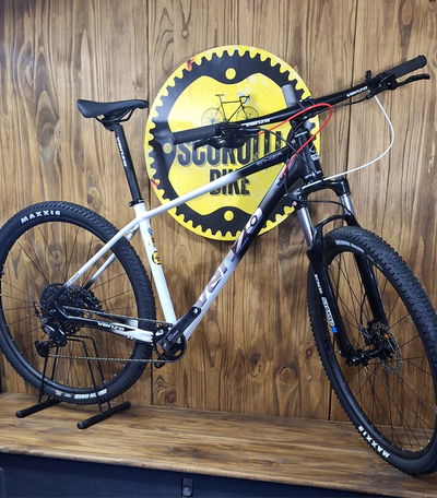 Venzo Stinger 1x10 negro+blanco Shimano Cues