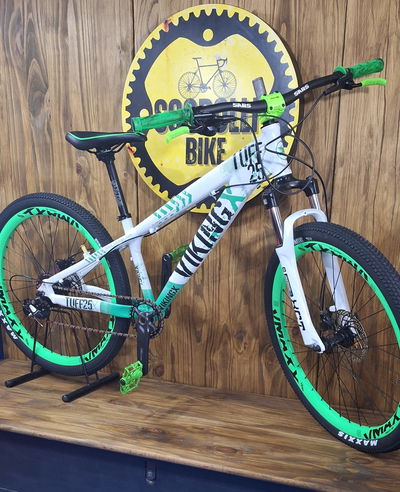 Viking Tuff verde 1x8 Full Shimano