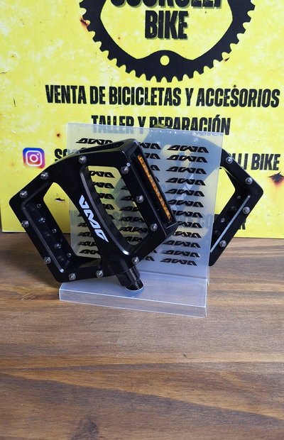 Pedales Awa aluminio con 11 pines metalicos removibles