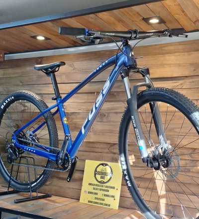 Fuss Venus 1x9 Shimano Cues azul
