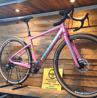 Venzo Gravel Shimano Essa 1x8 rosa+teal