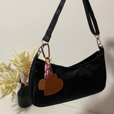 Charm Pupe