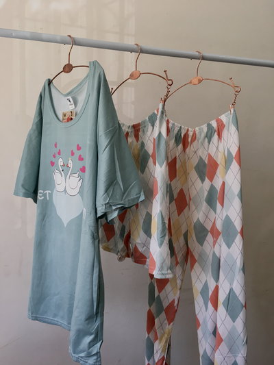PIJAMA CISNES 