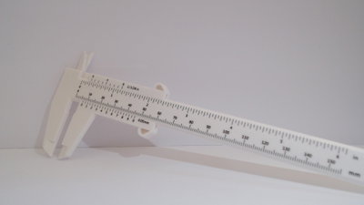 Calibre para cejas 