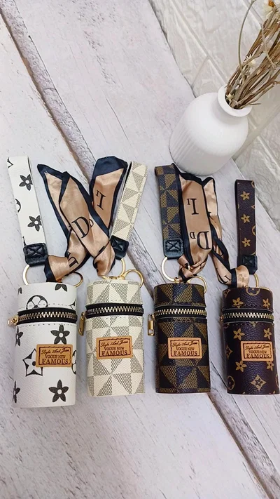 Charm Luxury 