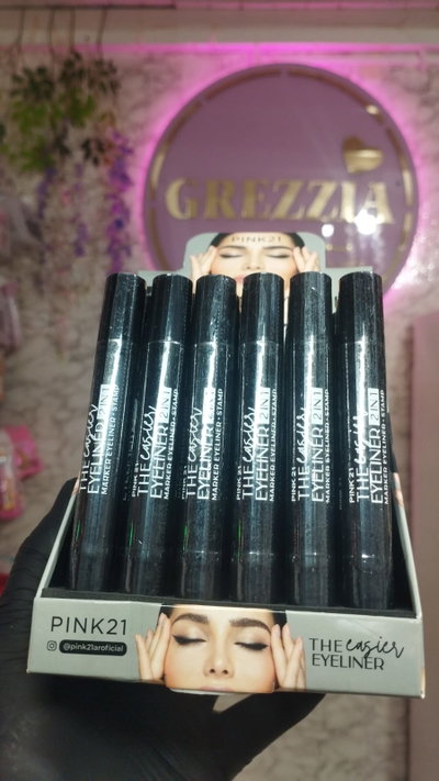 Delineador líquido 2 en 1