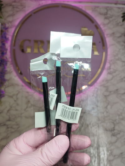 Cepillo con goma para lifting 